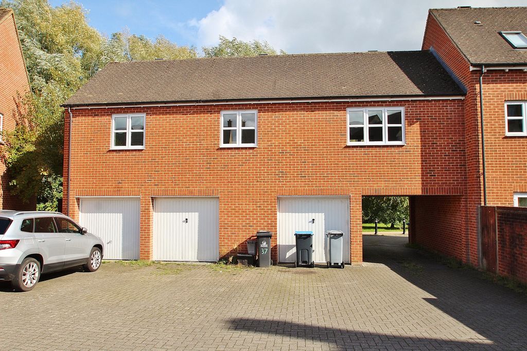 Property photo 3 of 11
