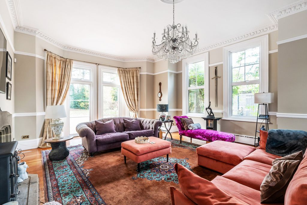 Property photo 2 of 16 Picture No. 19