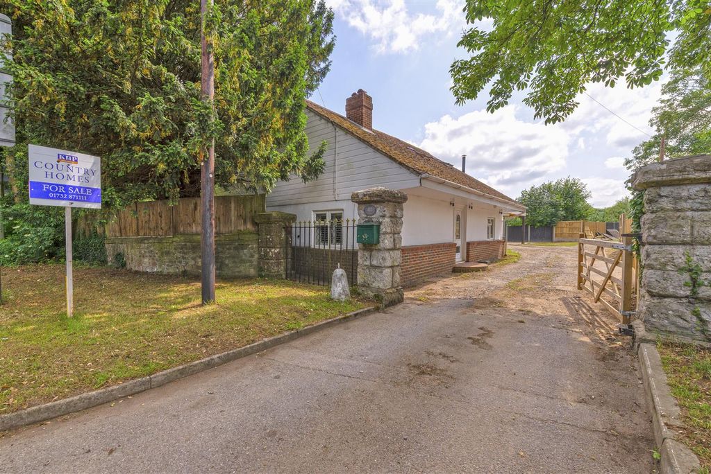 Property photo 1 of 22 Front