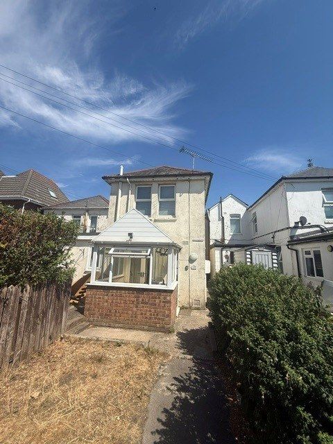 Property photo 1 of 1 2 Bed Flat To Rent Seabourne Road, Bournemouth Bh5