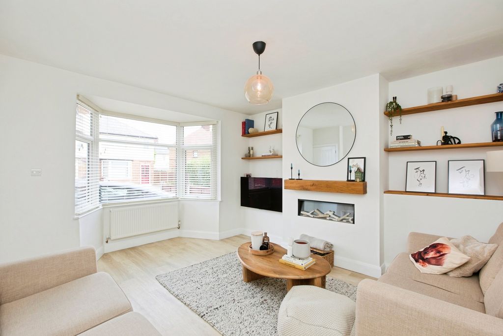 Property photo 2 of 17 Pbox-Img.Jpg