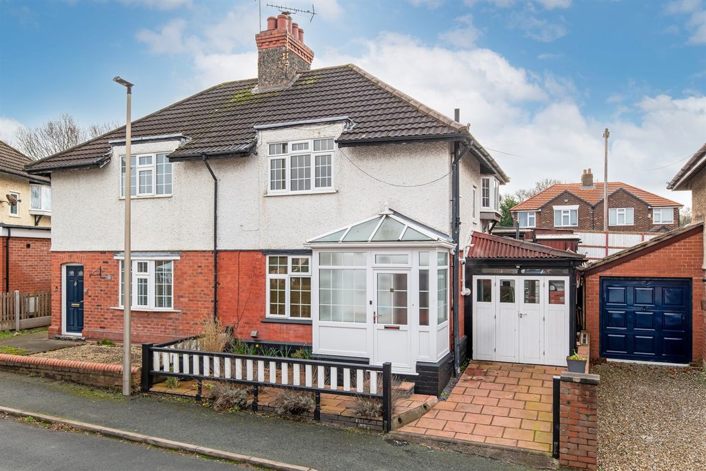 Property photo 1 of 15 (Main)