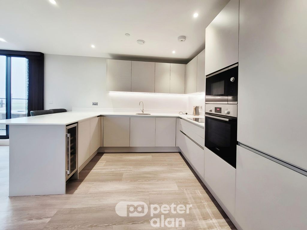 Property photo 3 of 18 Balcony