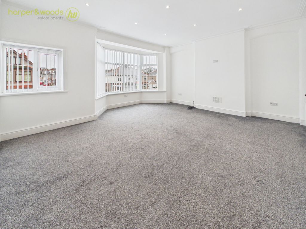 Property photo 3 of 25