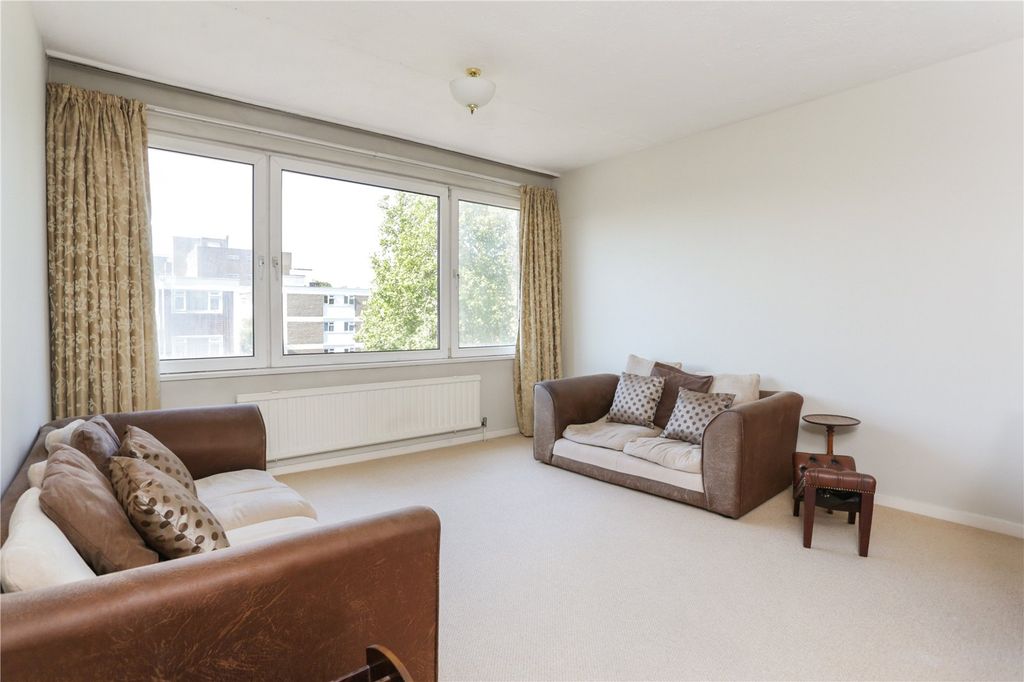 Property photo 1 of 11 Reception Room