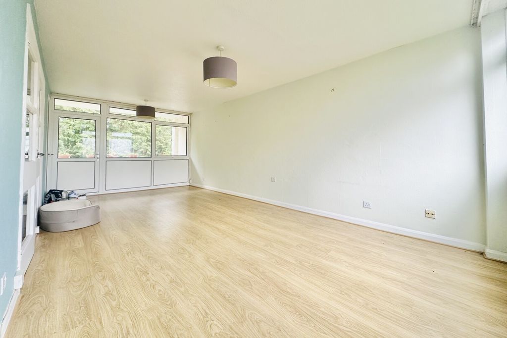 Property photo 2 of 9 Picture No. 09