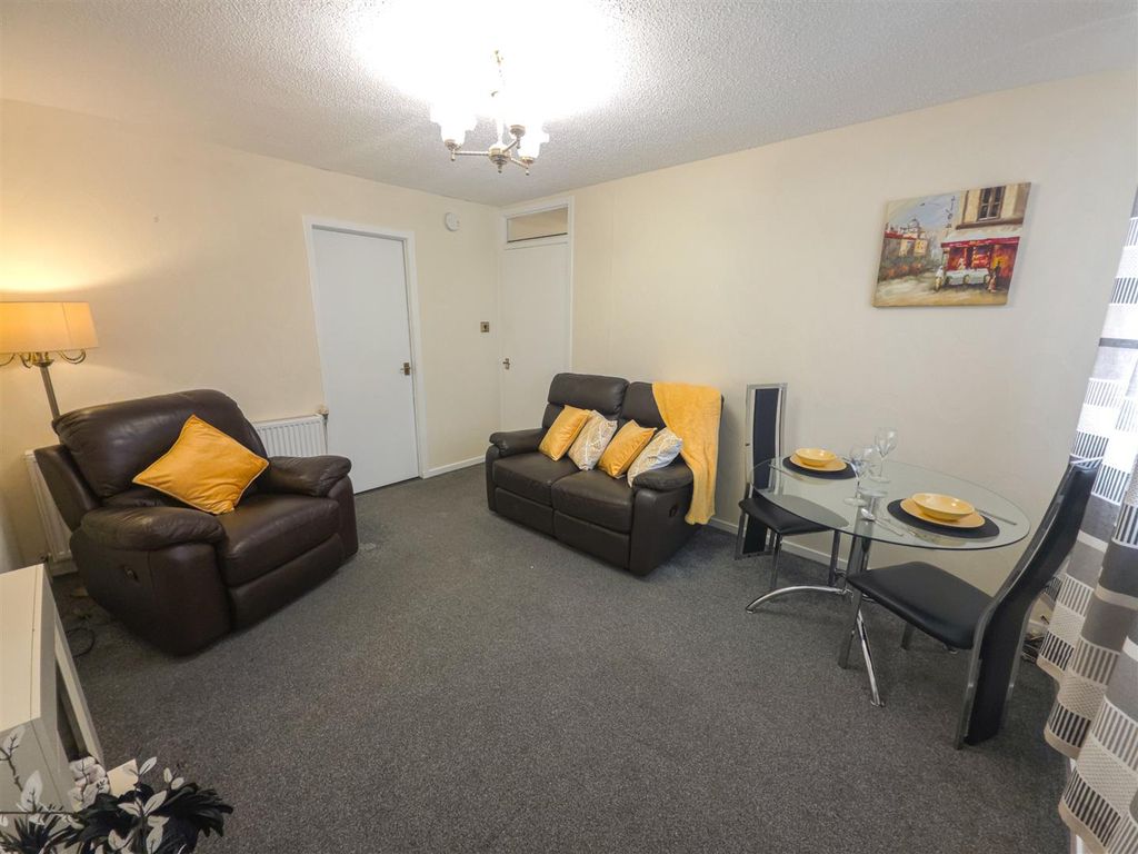 Property photo 2 of 20 02 - Lounge 2.Jpeg