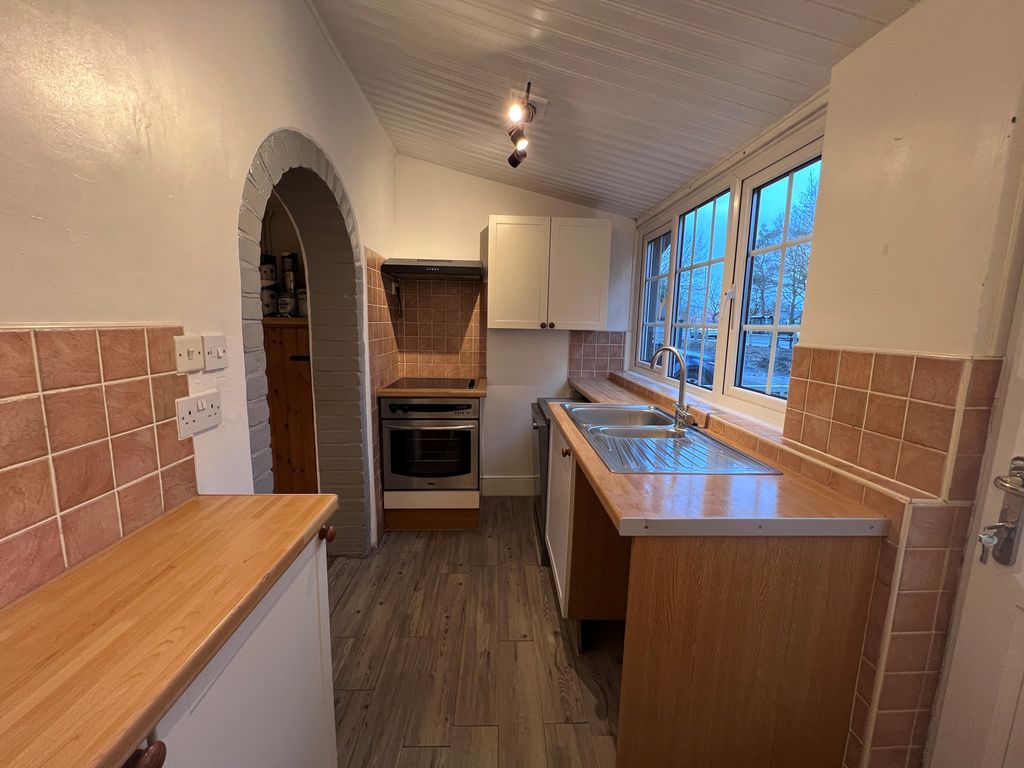 Property photo 3 of 11 Front