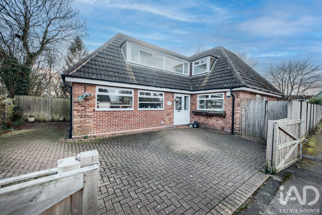 Property photo 2 of 21