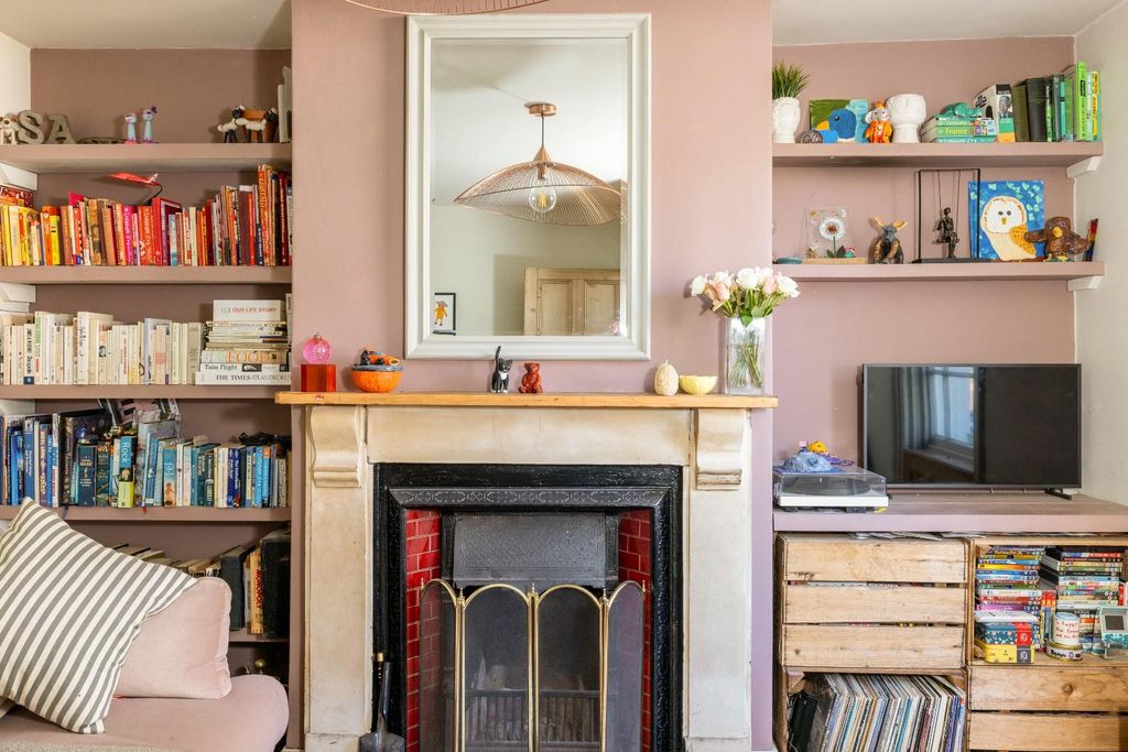 Property photo 1 of 37 Char6534-Hdr.Jpg