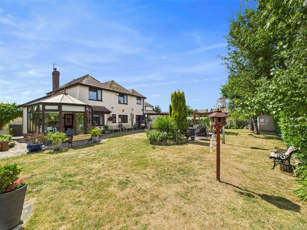 Property photo 1 of 27 Picture No. 29