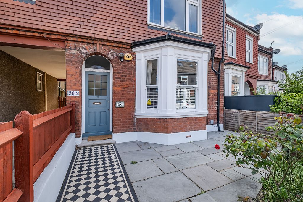 Property photo 1 of 13