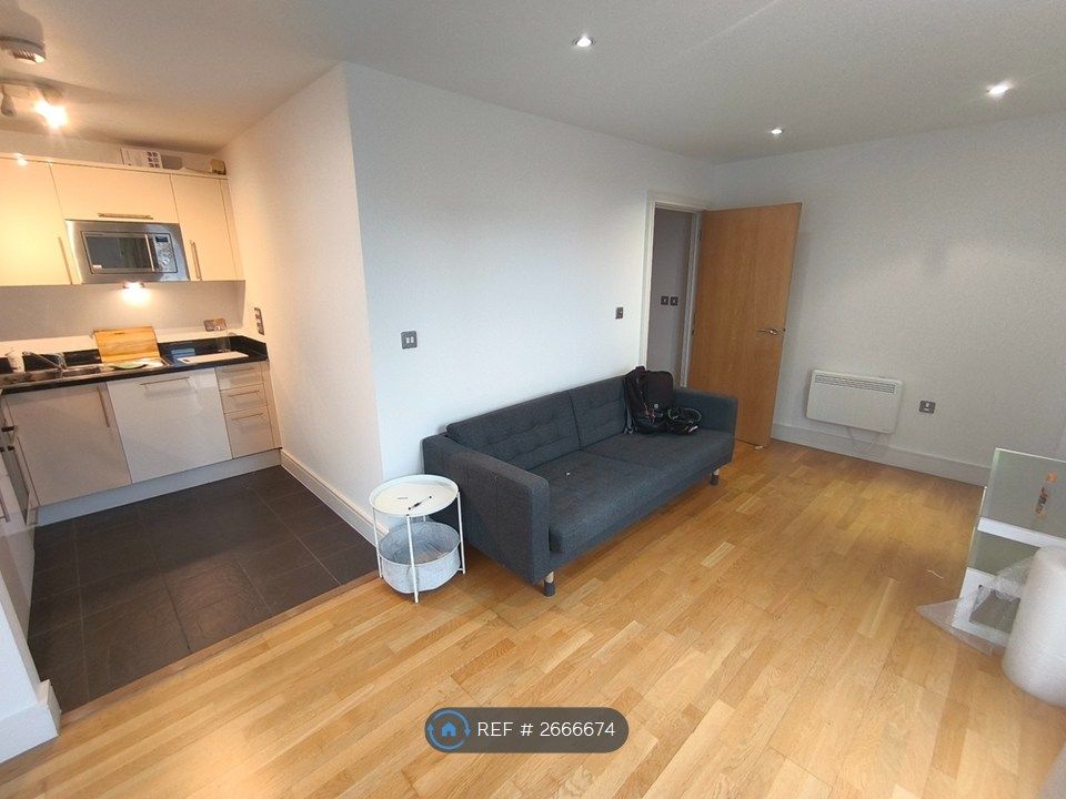 Property photo 1 of 15 Lounge Alternate View