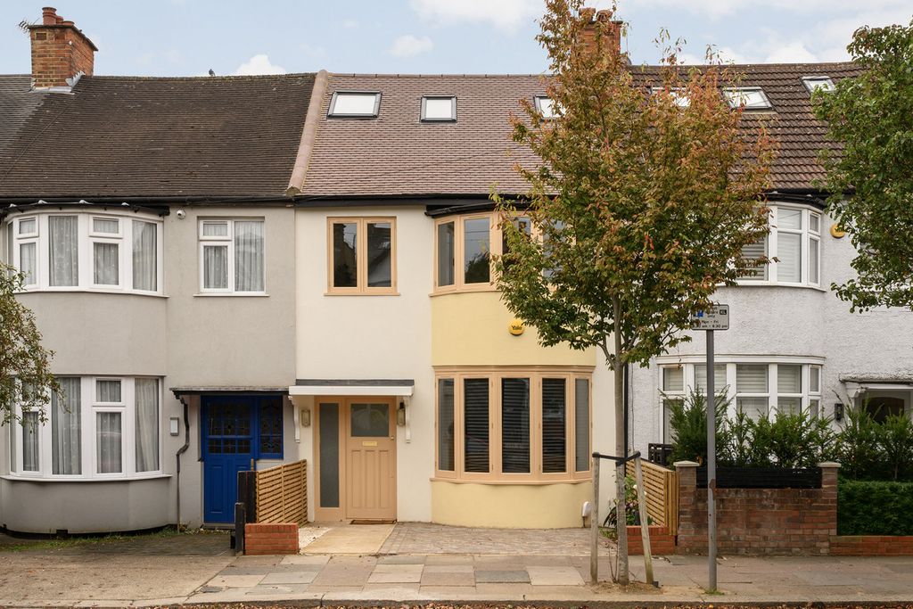 Property photo 1 of 50
