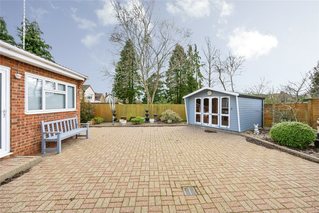 Additional image 24 of 3 bed bungalow for salePoplar Close, Leighton Buzzard, Bedfordshire LU7