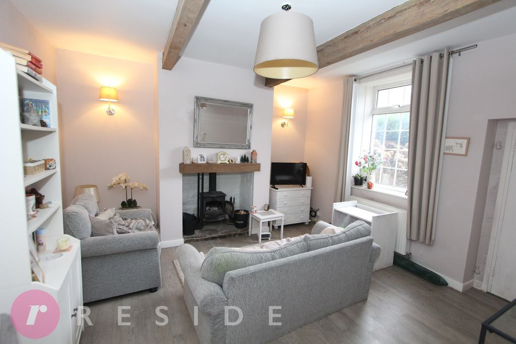 Property photo 2 of 8 Lounge / Dining Area