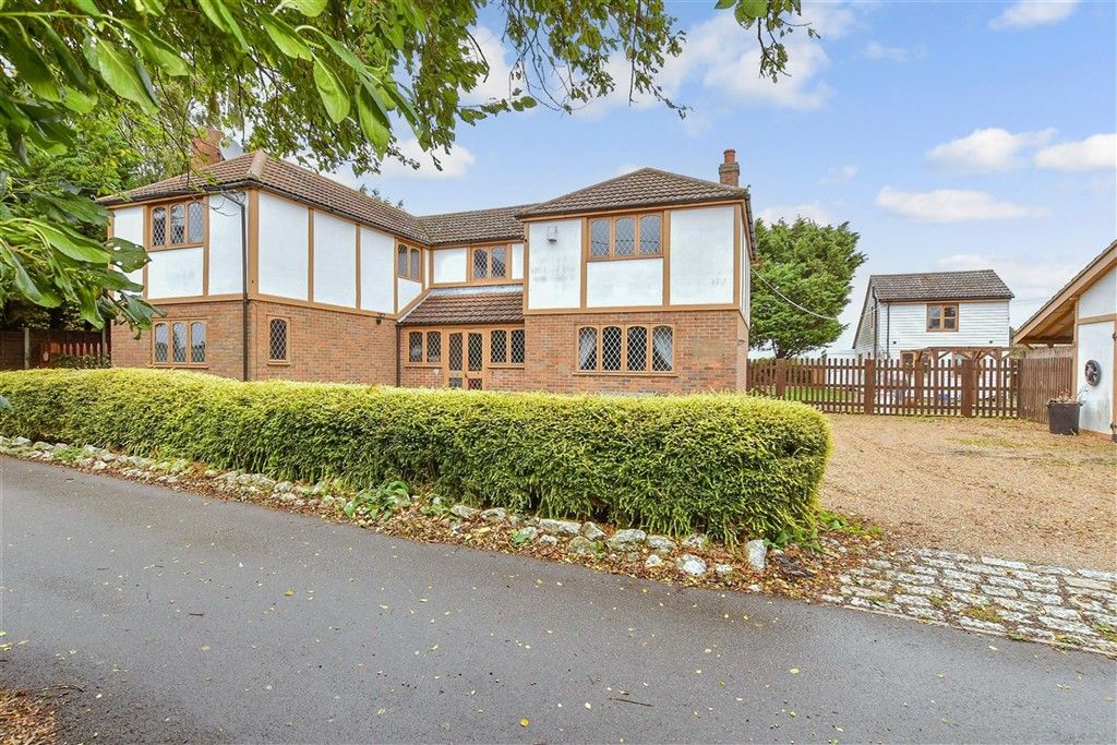 Property photo 1 of 19 External (Web)