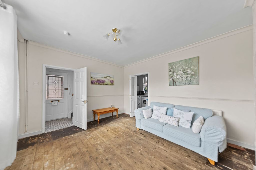 Property photo 3 of 13