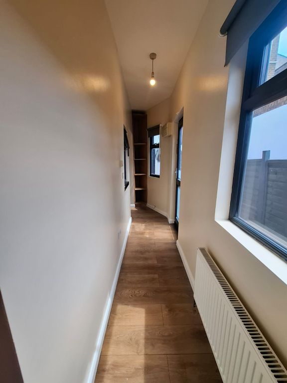Property photo 2 of 11 Gallery