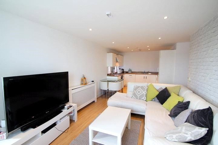 Property photo 2 of 8 Picture No. 04