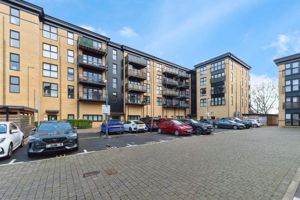 Property photo 1 of 15