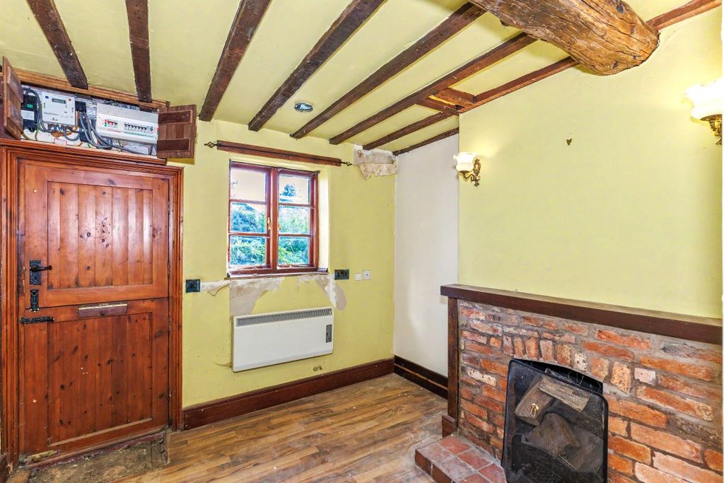 Property photo 2 of 9