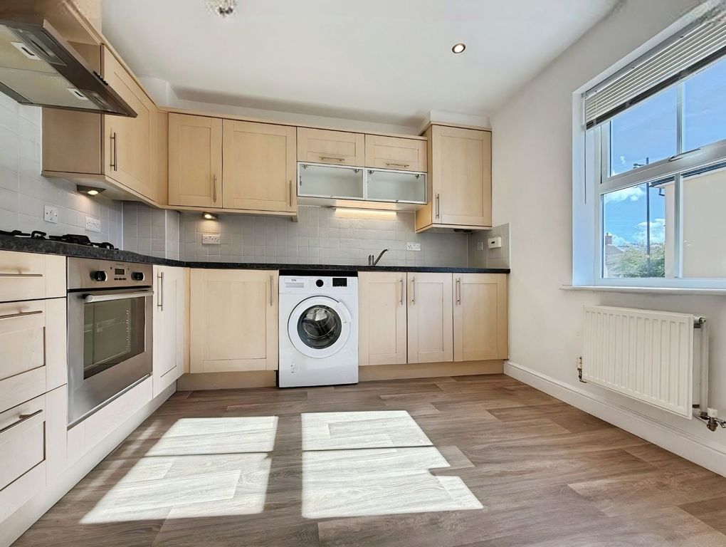 Property photo 3 of 14