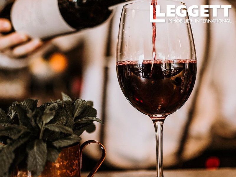 Property photo 1 of 4