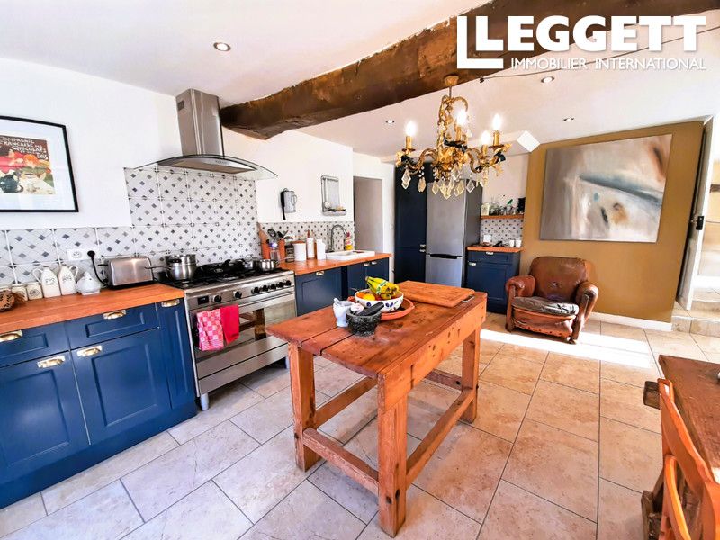 Property photo 3 of 10