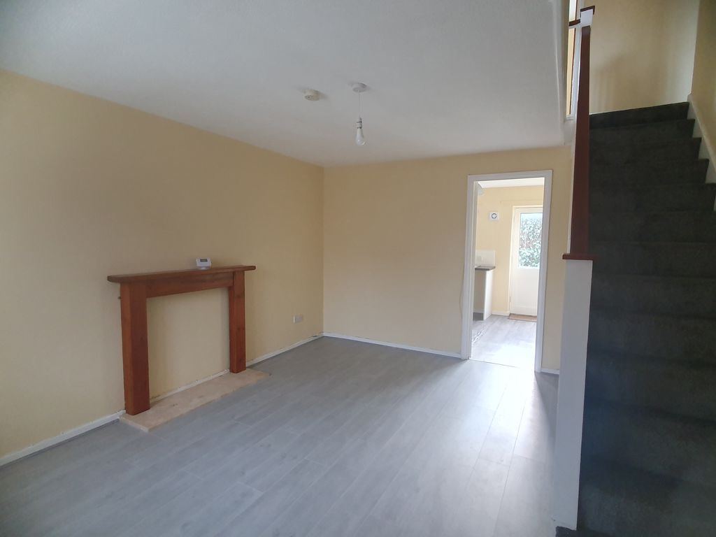 Property photo 2 of 8 Photo 2