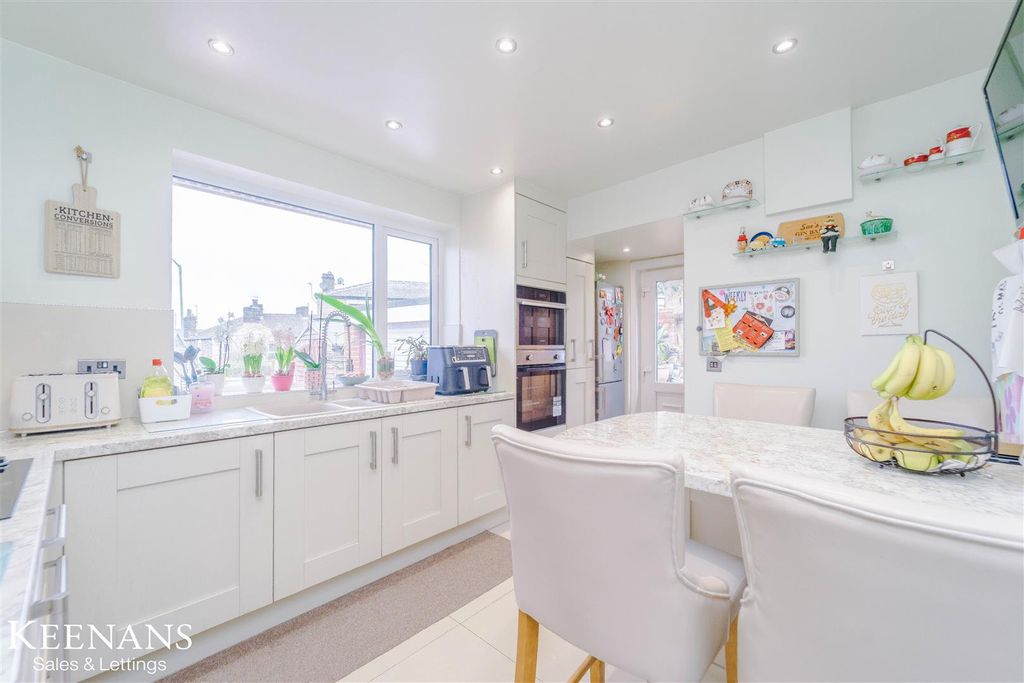 Property photo 1 of 24 Dsc01739-2.Jpg