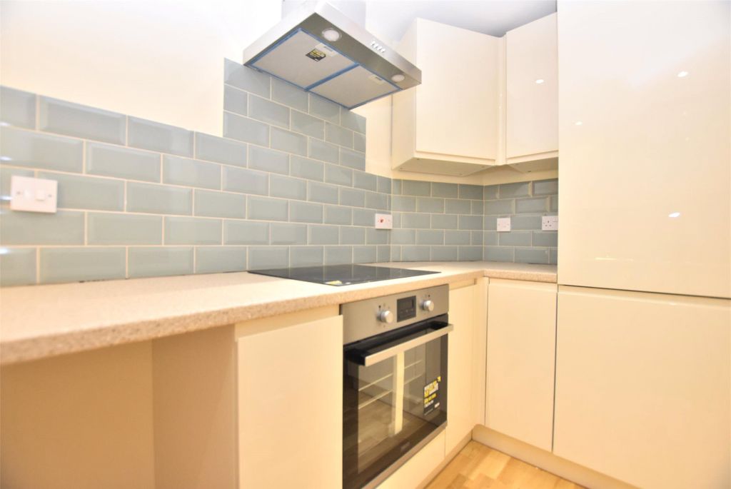 Property photo 1 of 8 Kitchen