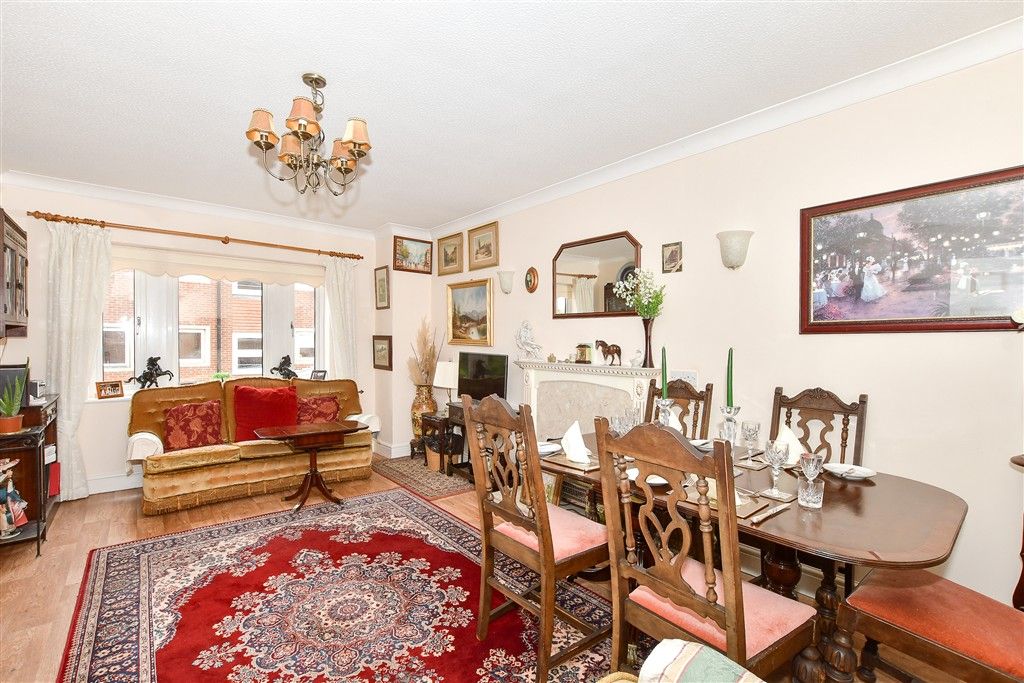 Property photo 1 of 13 Lounge/Diner