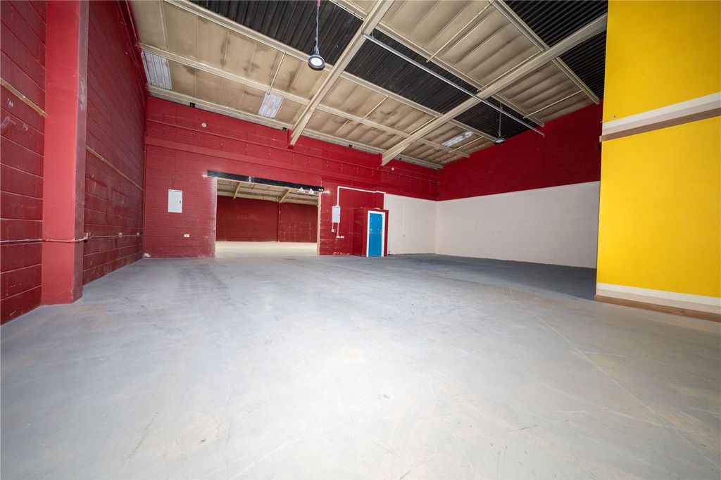 Property photo 3 of 6 Picture No. 08