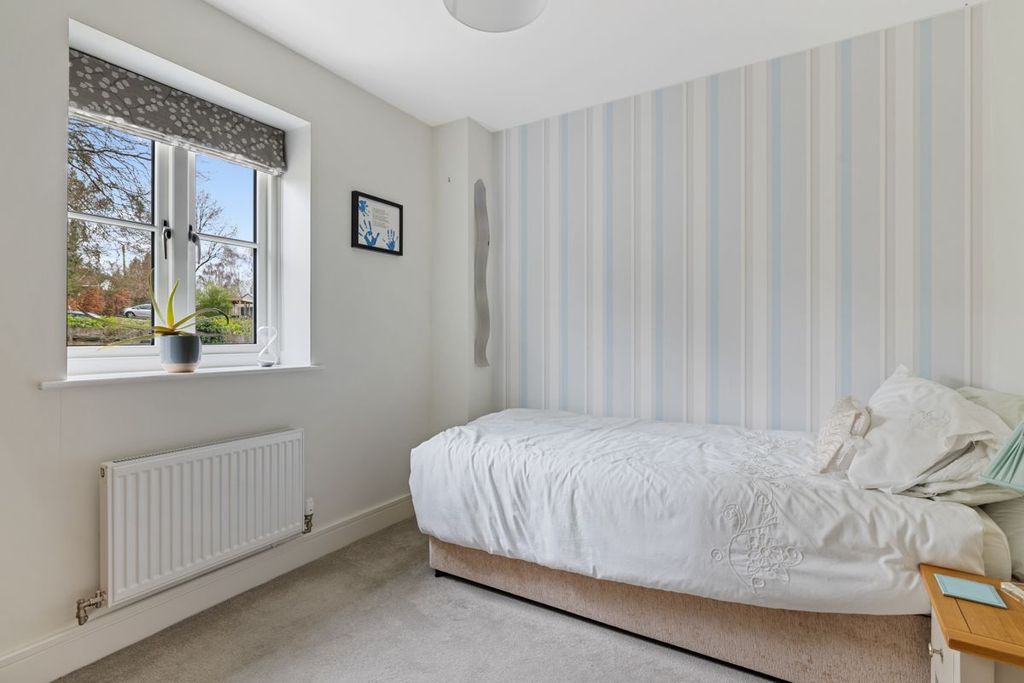 Additional image 24 of 4 bed detached house for saleTanners Reach, Petersfield, Hampshire GU32