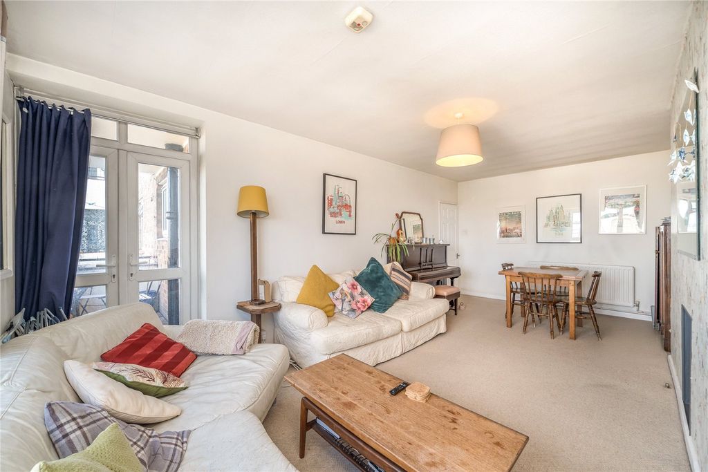 Property photo 2 of 8 Picture No. 09