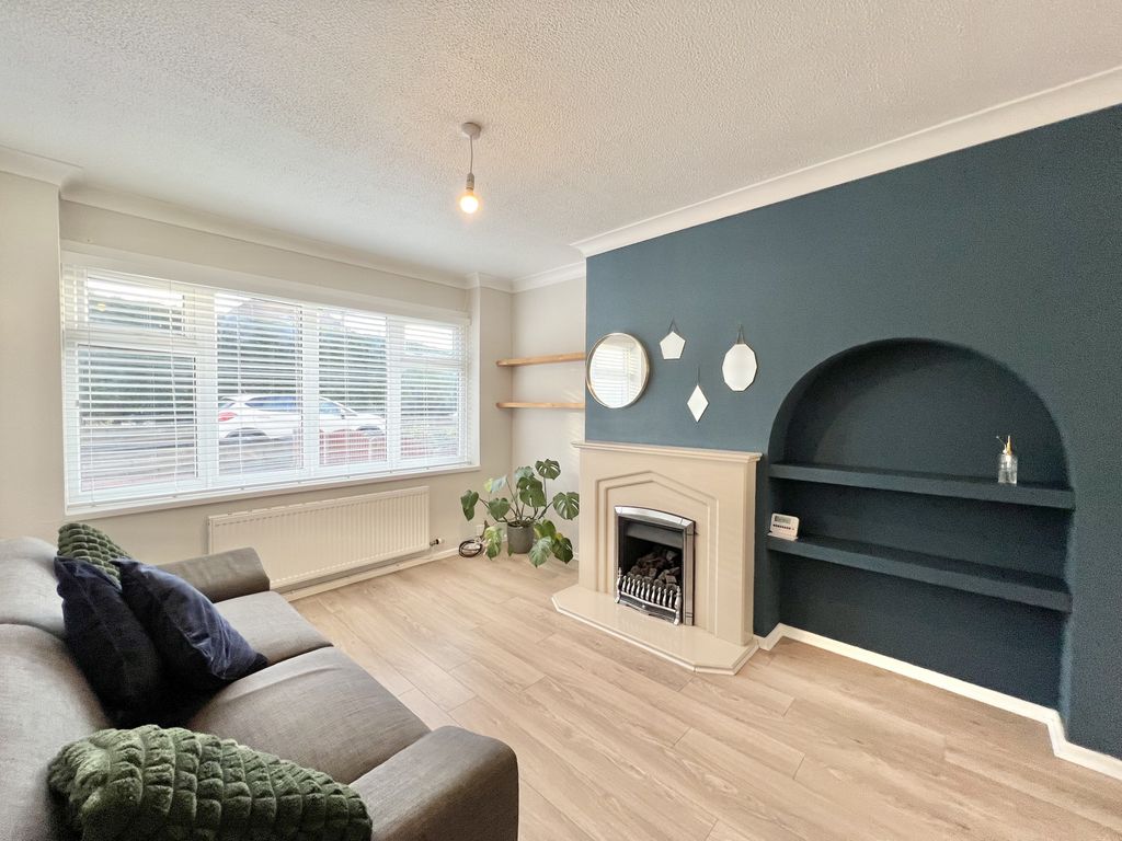 Property photo 3 of 23