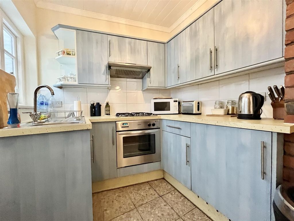 Additional image 4 of 4 bed maisonette for saleRock-A-Nore Road, Hastings TN34