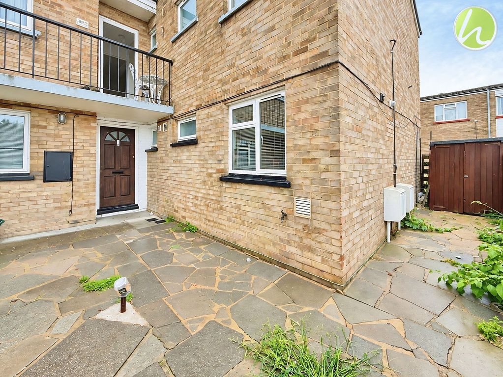 Property photo 1 of 8
