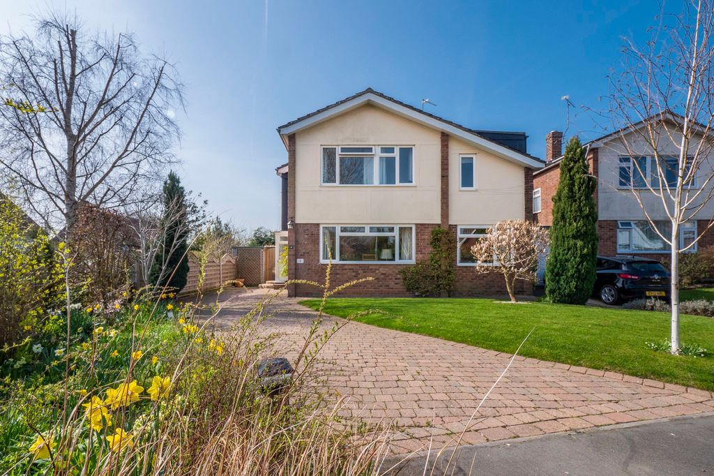 Property photo 1 of 18