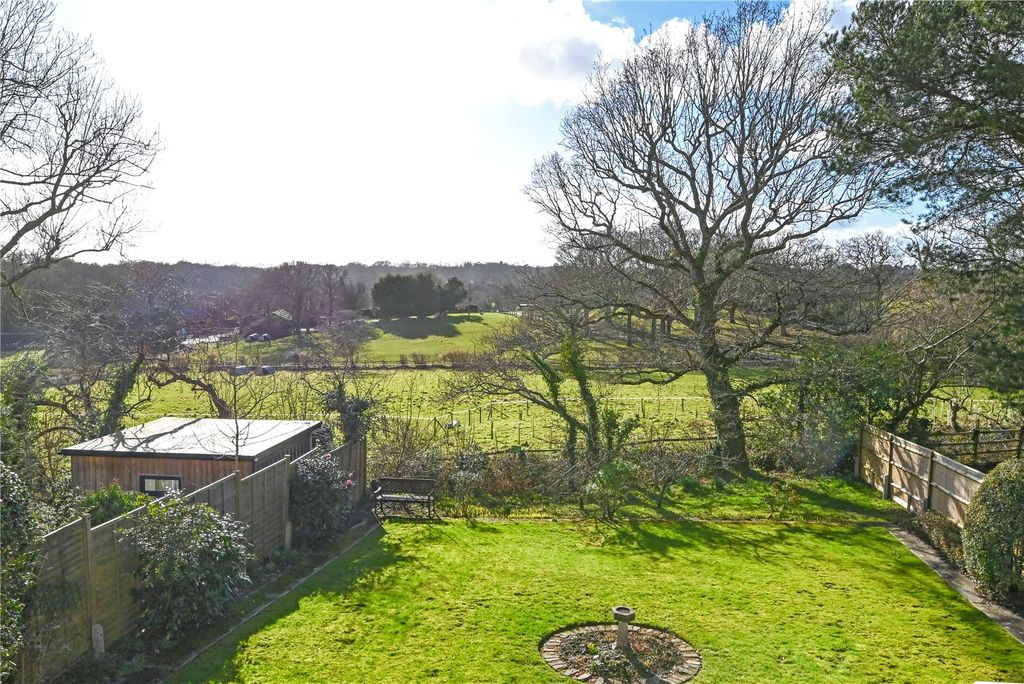 Property photo 3 of 31 Picture No. 13