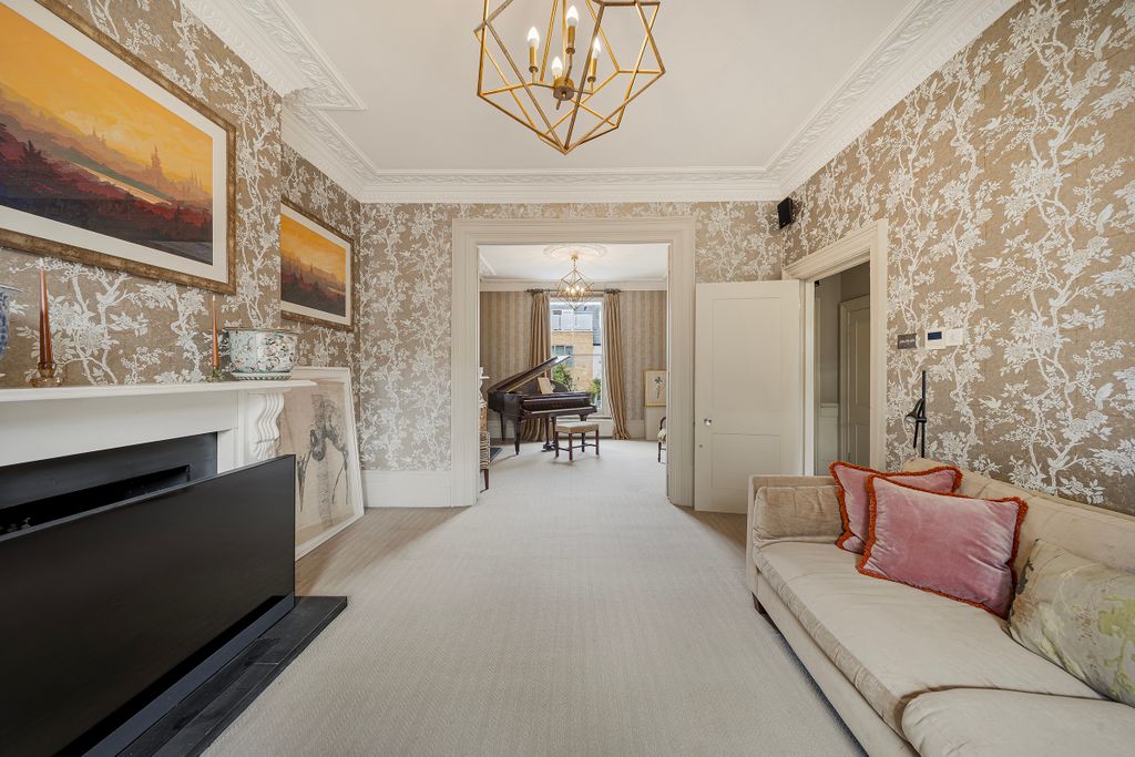 Property photo 3 of 30