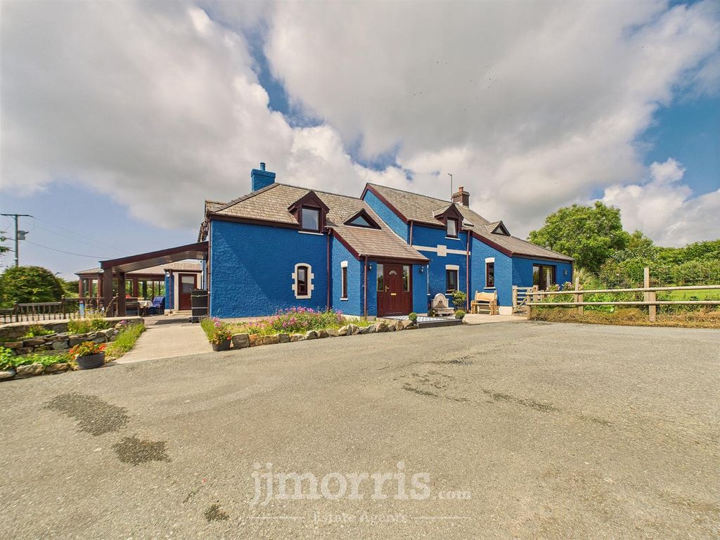 Property photo 1 of 136 Cam02122G0-Pr0327-Still076.Jpg