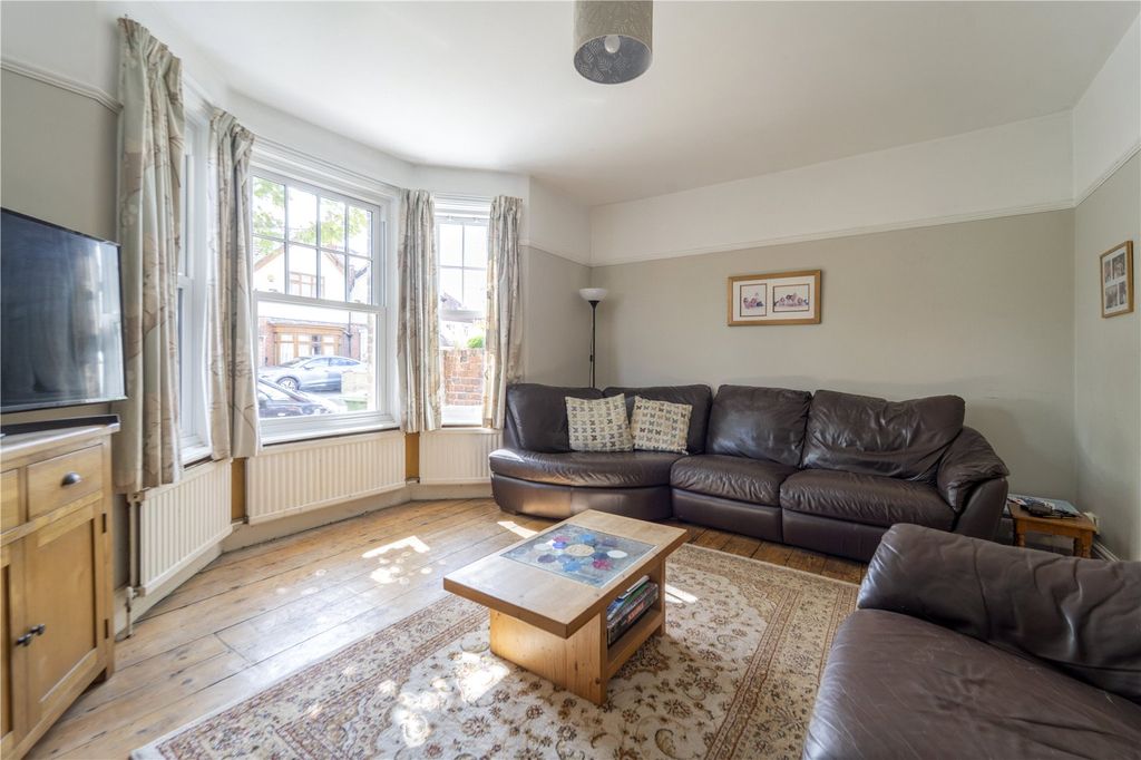 Property photo 3 of 29 Picture No. 04