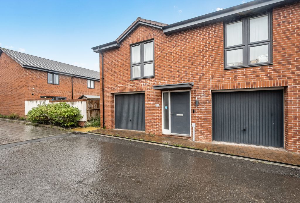 Property photo 1 of 17 1478348-1-6A2A870...
