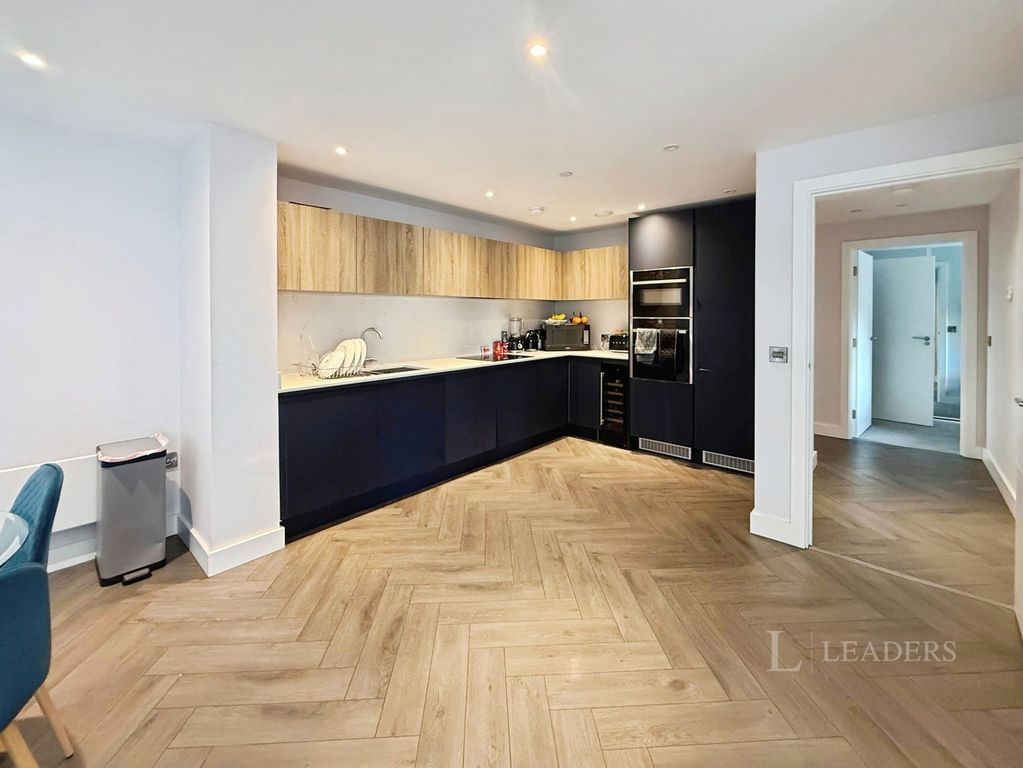 Property photo 2 of 10 Pbox-Img.Jpg