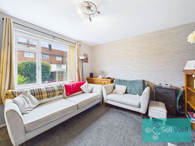 Property photo 2 of 19 Lounge