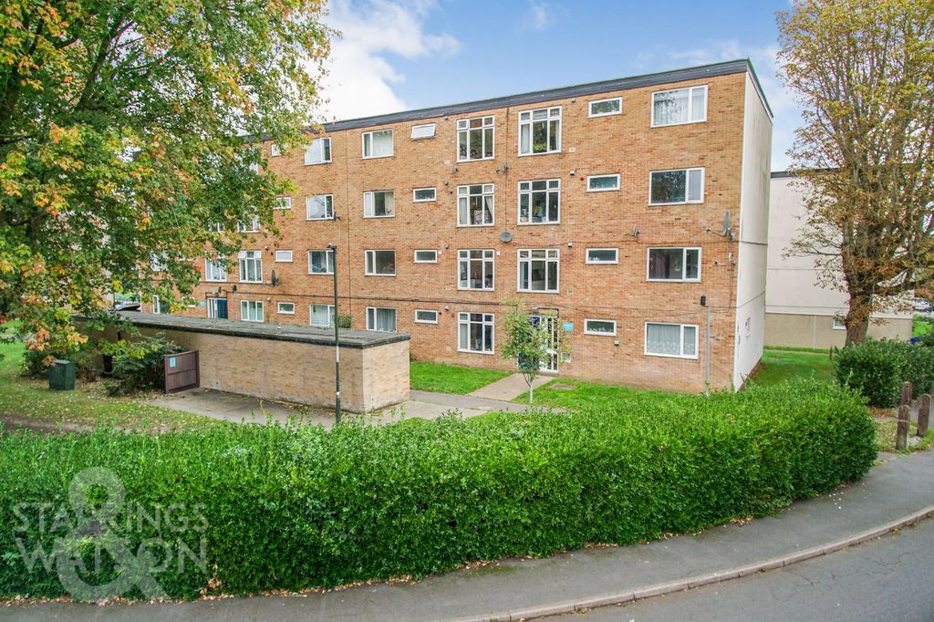 Property photo 1 of 13