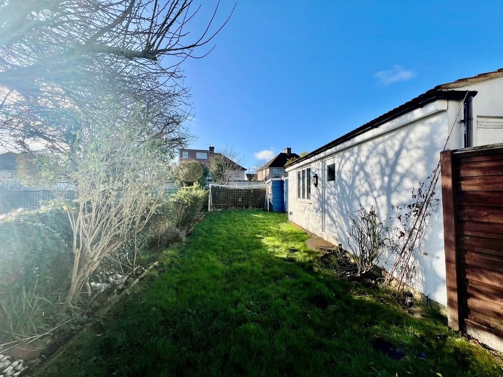 Property photo 3 of 14 4894262