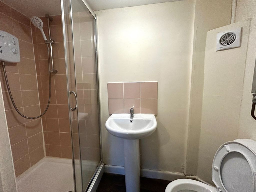 Property photo 3 of 3